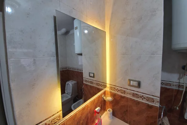 Shtepi ne shitje Apartament ne Tirane, 1+1, Mobilimi E mobiluar, Pagesa 80,000  Euro.