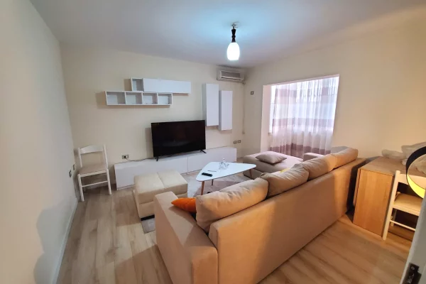 Shtepi ne shitje Apartament ne Tirane, 1+1, Mobilimi E mobiluar, Pagesa 80,000  Euro.