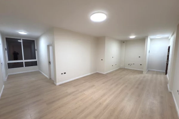 Shtepi ne shitje Apartament ne Tirane, 3+1, Mobilimi Bosh, pa mobiluar, Pagesa 210,000  Euro.