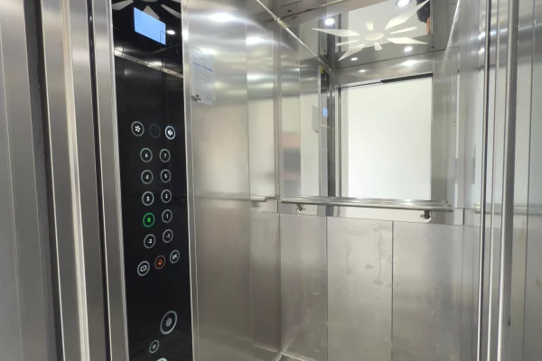 Shtepi ne shitje Apartament ne Tirane, 1+1, Mobilimi E mobiluar, Pagesa 140,000  Euro.