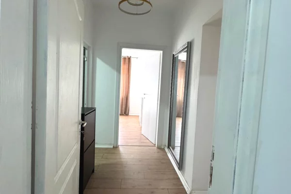 Shtepi me qera Apartament ne Tirane, 1+1, Mobilimi E mobiluar, Pagesa 600  Euro.