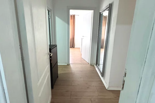 Shtepi me qera Apartament ne Tirane, 1+1, Mobilimi E mobiluar, Pagesa 600  Euro.