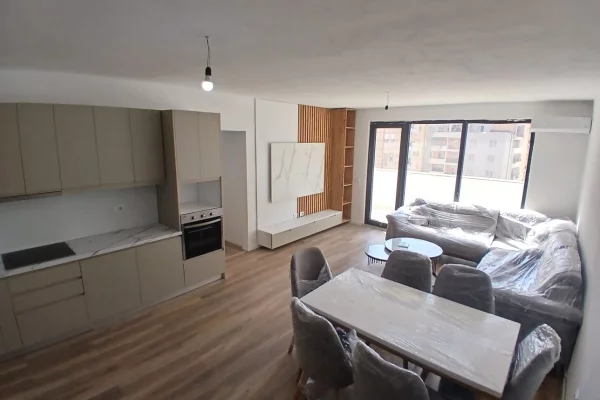 Shtepi me qera Apartament ne Tirane, 2+1, Mobilimi E mobiluar, Pagesa 600  Euro.