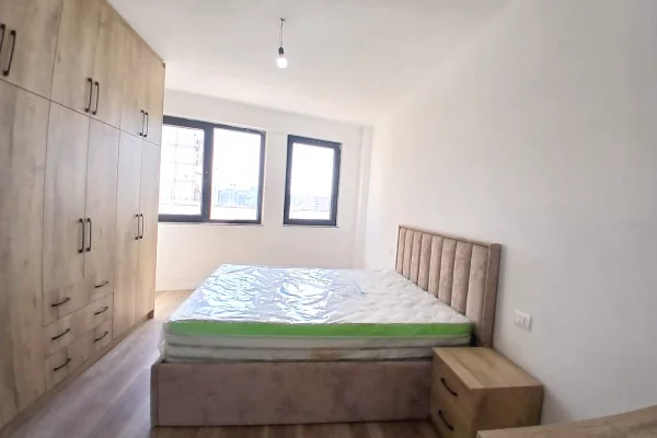 Shtepi me qera Apartament ne Tirane, 2+1, Mobilimi E mobiluar, Pagesa 600  Euro.