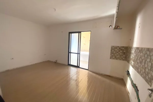 Shtepi ne shitje 2+1 ne Tirane - 168,000 Euro