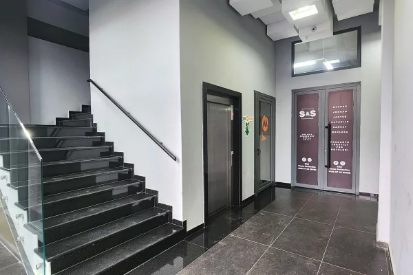 AMBIENT BIZNESI ME QIRA ,MYSLYM SHYRI 