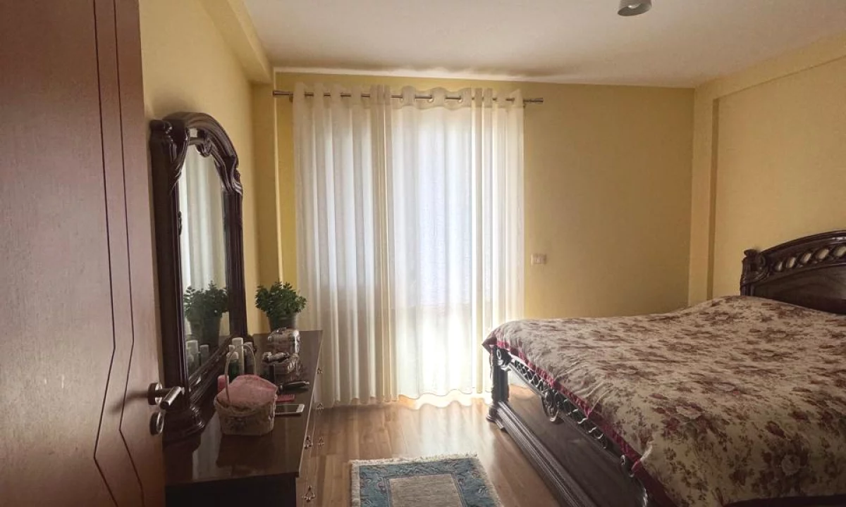 Shtepi me qera Apartament ne Tirane, 1+1, Mobilimi E mobiluar, Pagesa 700  Euro.