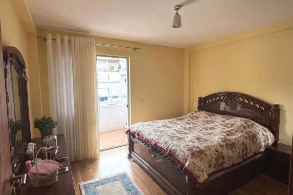 Shtepi me qera Apartament ne Tirane, 1+1, Mobilimi E mobiluar, Pagesa 700  Euro.
