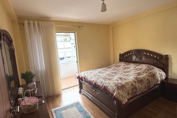 Shtepi me qera Apartament ne Tirane, 1+1, Mobilimi E mobiluar, Pagesa 700  Euro.