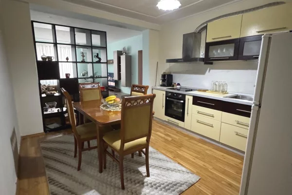 Shtepi me qera Apartament ne Tirane, 1+1, Mobilimi E mobiluar, Pagesa 700  Euro.