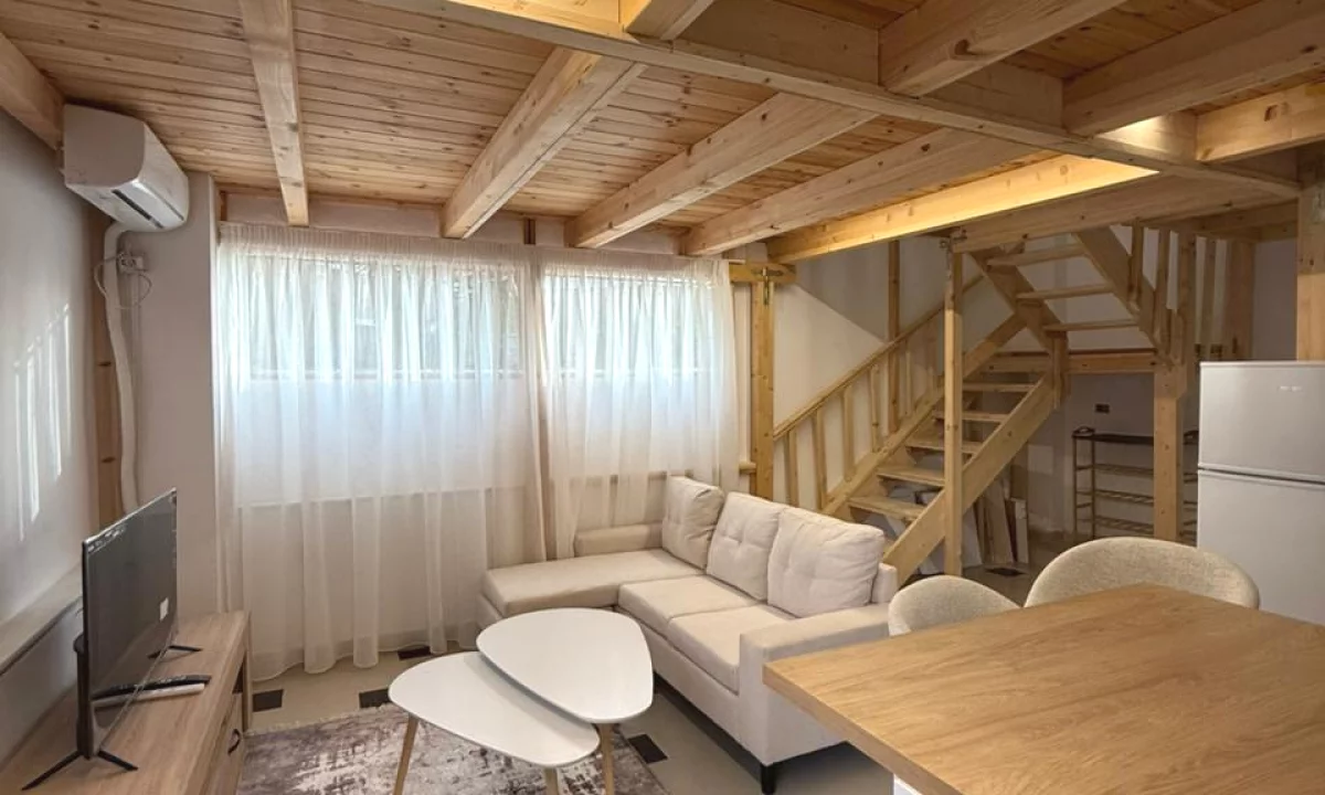 Shtepi me qera Apartament ne Tirane, 2+1, Mobilimi E mobiluar, Pagesa 650  Euro.