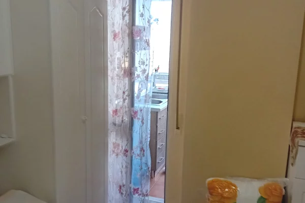 Shtepi me qera Apartament ne Tirane, 1+1, Mobilimi E mobiluar, Pagesa 580  Euro.