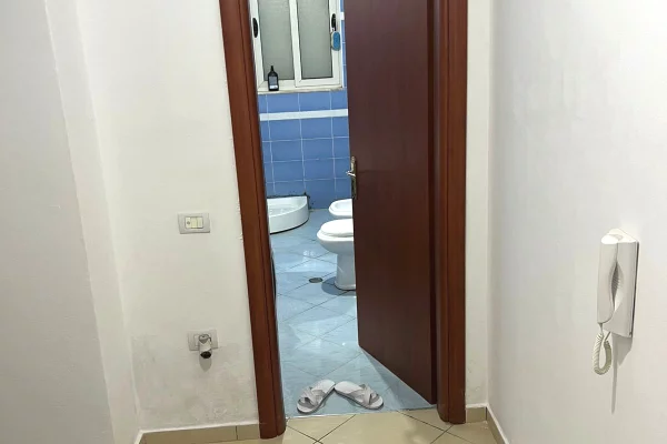 Appartamento in affitto a Tirana 1+1, Arredato