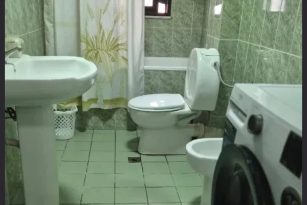 Shtepi me qera Apartament ne Tirane, 2+1, Mobilimi E mobiluar, Pagesa 600  Euro.