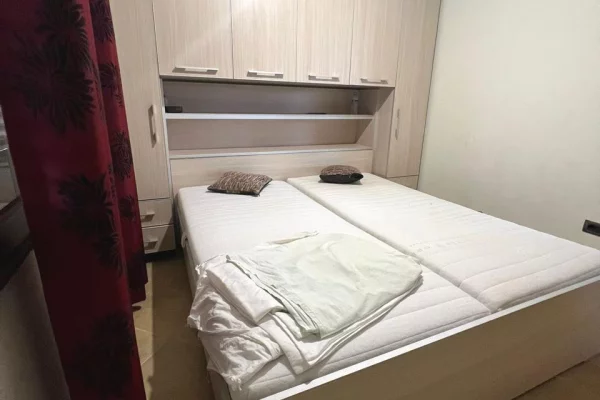 Appartamento in affitto a Tirana 1+1, Arredato