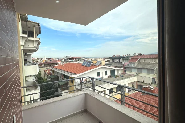 Shtepi me qera Apartament ne Tirane, 2+1, Mobilimi E mobiluar, Pagesa 700  Euro.