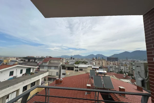 Shtepi me qera Apartament ne Tirane, 2+1, Mobilimi E mobiluar, Pagesa 700  Euro.