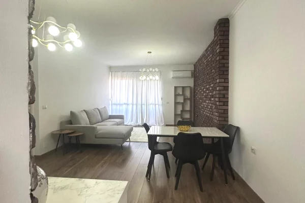 Shtepi me qera Apartament ne Tirane, 1+1, Mobilimi E mobiluar, Pagesa 500  Euro.