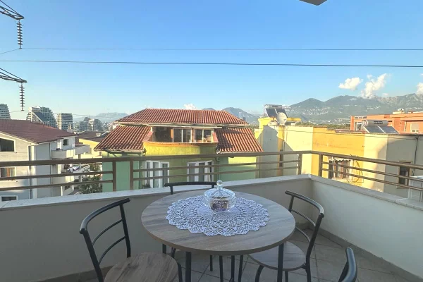 Shtepi me qera Apartament ne Tirane, 1+1, Mobilimi E mobiluar, Pagesa 500  Euro.