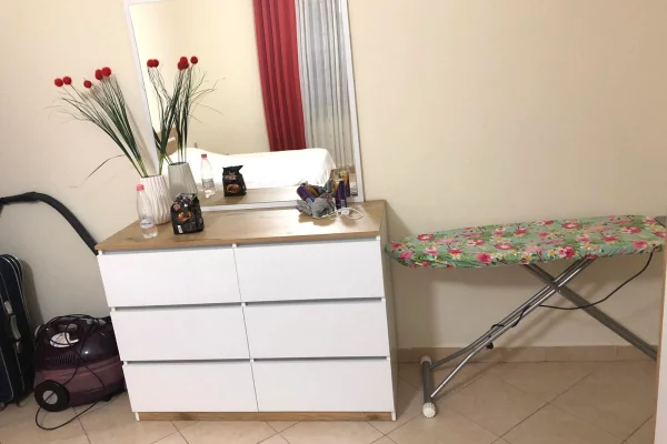 Shtepi me qera Apartament ne Tirane, 1+1, Mobilimi E mobiluar, Pagesa 550  Euro.