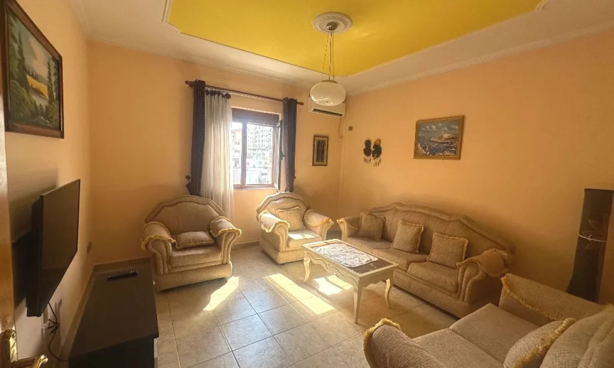 Shtepi me qera Apartament ne Tirane, 2+1, Mobilimi E mobiluar, Pagesa 450  Euro.