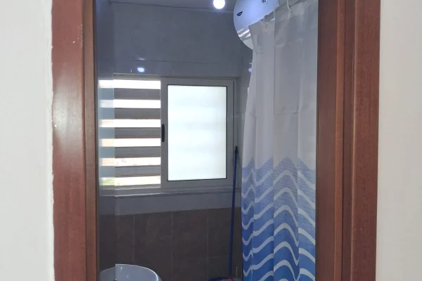 Shtepi me qera Apartament ne Tirane, 1+1, Mobilimi E mobiluar, Pagesa 400  Euro.