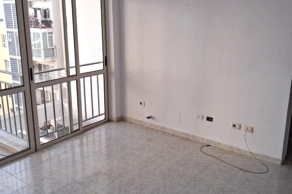 Shtepi me qera Apartament ne Tirane, 1+1, Mobilimi E mobiluar, Pagesa 400  Euro.