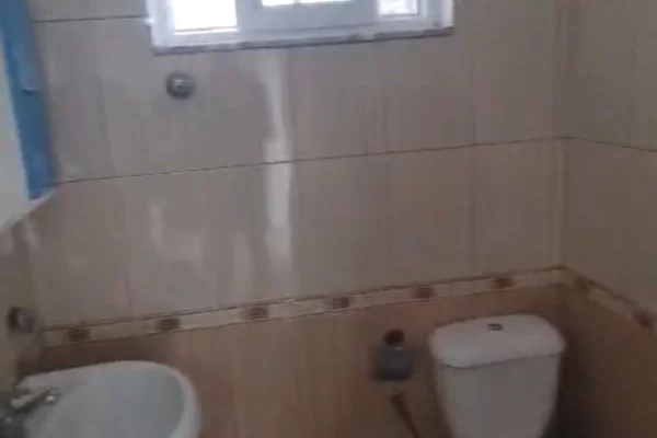 Shtepi me qera Apartament ne Tirane, 1+1, Mobilimi E mobiluar, Pagesa 350  Euro.