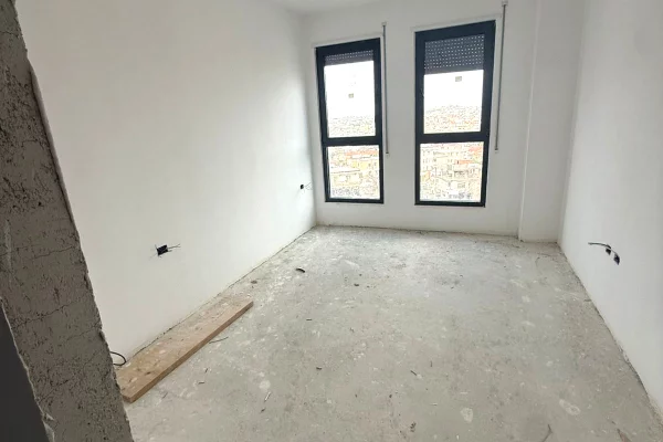 Shtepi me qera Apartament ne Tirane, 1+1, Mobilimi E mobiluar, Pagesa 135,000  Euro.