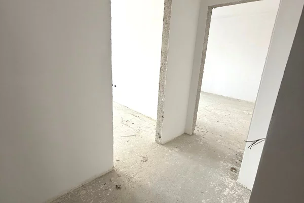 Shtepi me qera Apartament ne Tirane, 1+1, Mobilimi E mobiluar, Pagesa 135,000  Euro.
