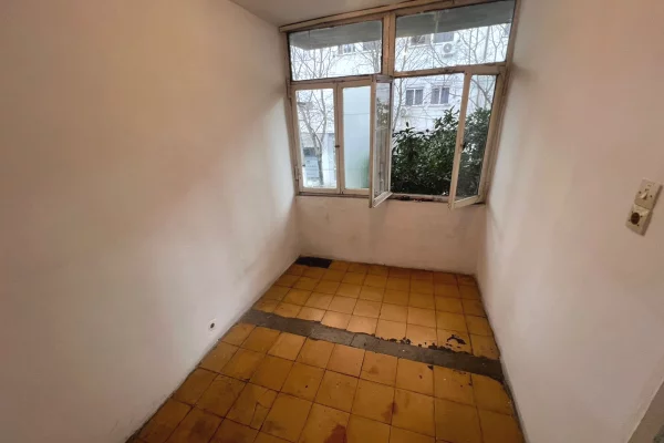 Shtepi ne shitje Apartament ne Tirane, 1+1, Mobilimi E mobiluar, Pagesa 103,000  Euro.
