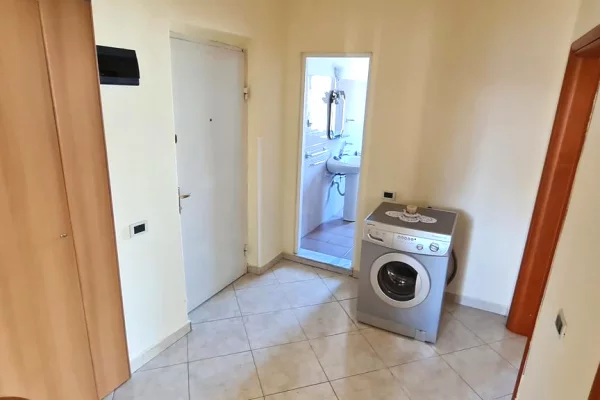 Shtepi me qera Apartament ne Tirane, 2+1, Mobilimi E mobiluar, Pagesa 500  Euro.