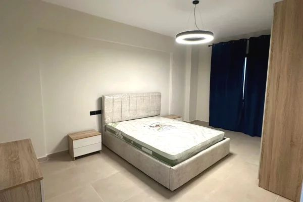 Shtepi me qera Apartament ne Tirane, 2+1, Mobilimi E mobiluar, Pagesa 700  Euro.