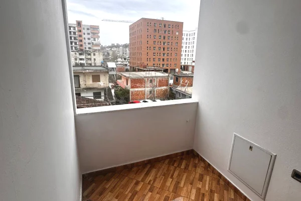 Shtepi me qera Apartament ne Tirane, 1+1, Mobilimi E mobiluar, Pagesa 350  Euro.