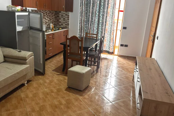 Shtepi me qera Apartament ne Tirane, 1+1, Mobilimi E mobiluar, Pagesa 350  Euro.