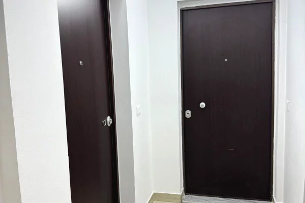 Shtepi me qera Apartament ne Tirane, 1+1, Mobilimi E mobiluar, Pagesa 600  Euro.