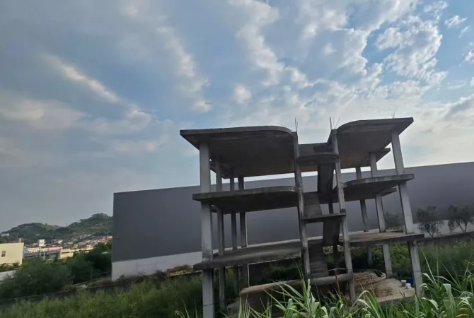 Shtepi ne shitje 3+1 ne Tirane - 190,000 Euro