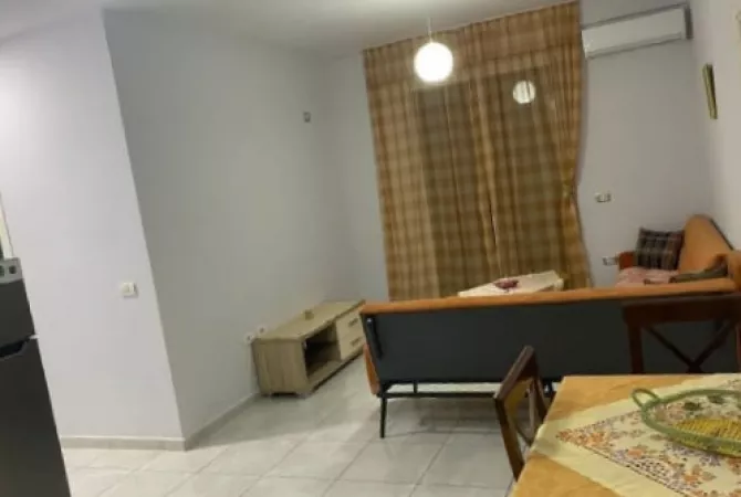 Jepet apartment me qera 3+1+2, ID 13449