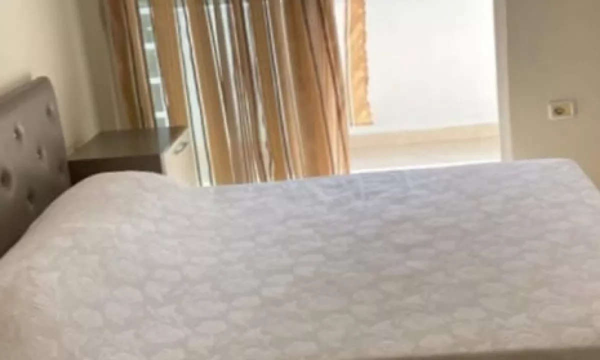 Shtepi me qera Apartament ne Tirane, 1+1, Mobilimi E mobiluar, Pagesa 45,000  Leke.