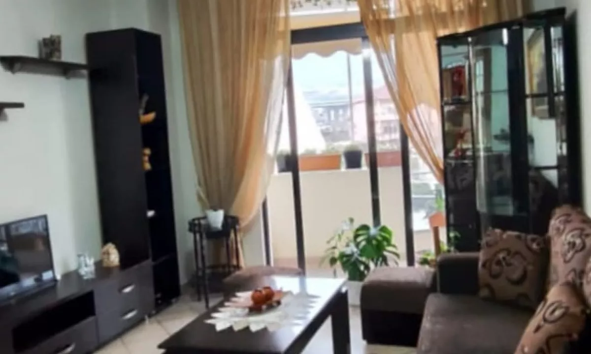 Shtepi me qera Apartament ne Tirane, 2+1, Mobilimi E mobiluar, Pagesa 45,000  Leke.