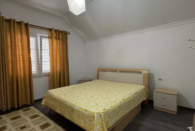 Shtepi me qera Apartament ne Tirane, 1+1, Mobilimi E mobiluar, Pagesa 500  Euro.