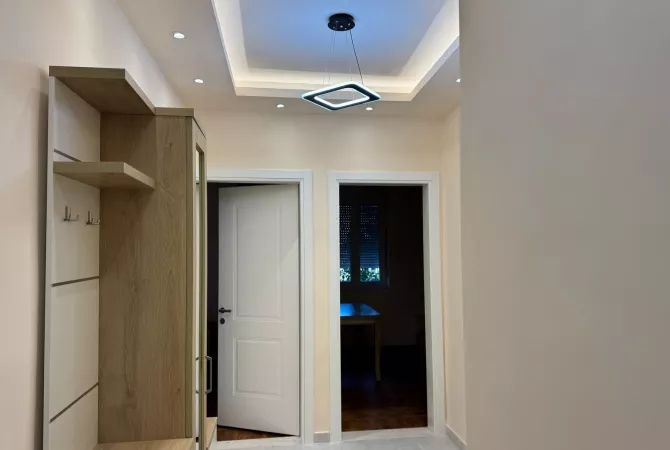 Shtepi me qera Apartament ne Tirane, 1+1, Mobilimi E mobiluar, Pagesa 600  Euro.