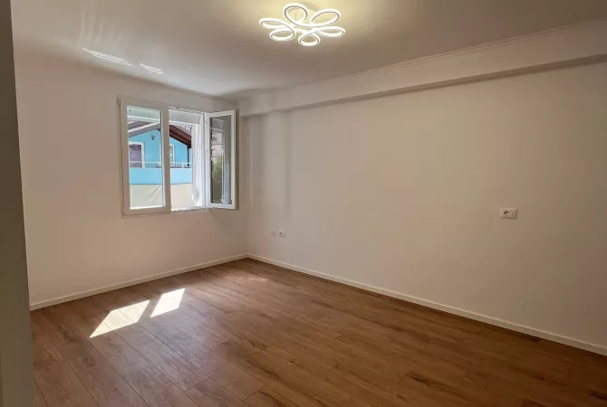 Shitet apartament 1+1 Myslym Shyr