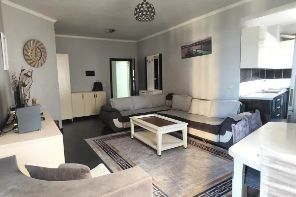 Shtepi me qera 1+1 ne Tirane - 453 Euro