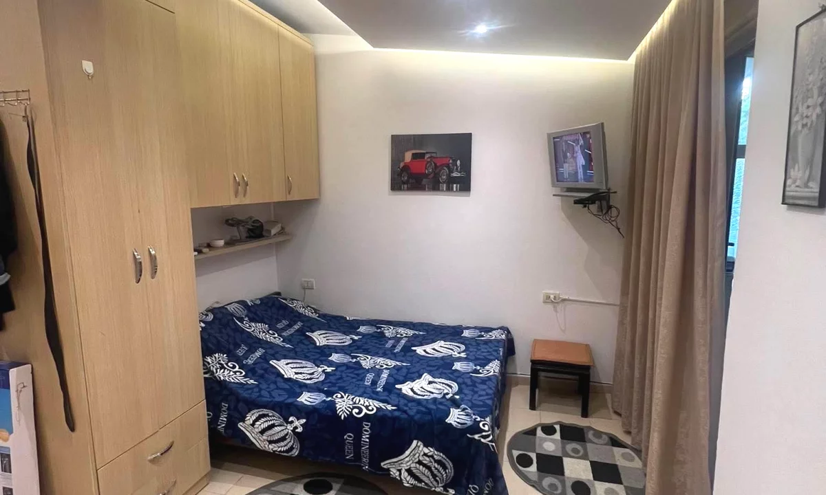 Shtepi me qera Apartament ne Tirane, Garsoniere, Mobilimi E mobiluar, Pagesa 30,000  Leke.