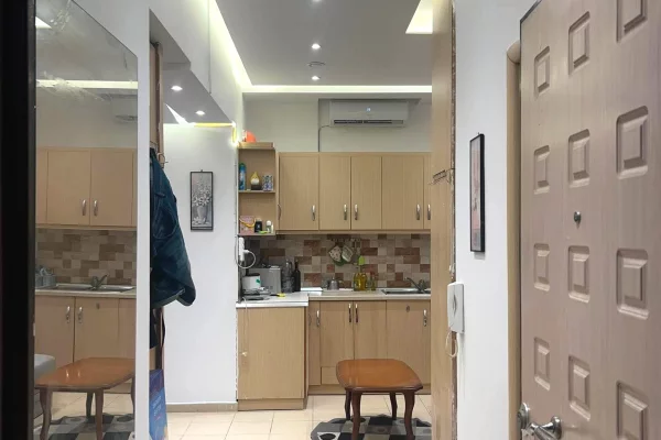 Shtepi me qera Apartament ne Tirane, Garsoniere, Mobilimi E mobiluar, Pagesa 30,000  Leke.