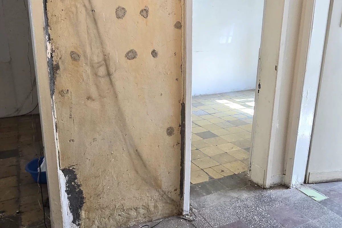 Shtepi ne shitje Apartament ne Tirane, 2+1, Mobilimi Bosh, pa mobiluar, Pagesa 13,300,000  Leke.
