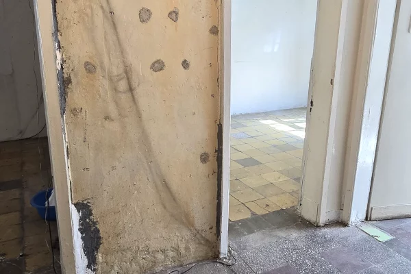 Shitet apartament 2+1+depo 📍Rruga Ferit Xhajko (afer  ish Restorant Durresit brenda unazes