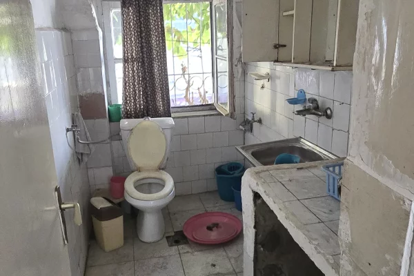 Shtepi ne shitje Apartament ne Tirane, 2+1, Mobilimi Bosh, pa mobiluar, Pagesa 13,300,000  Leke.