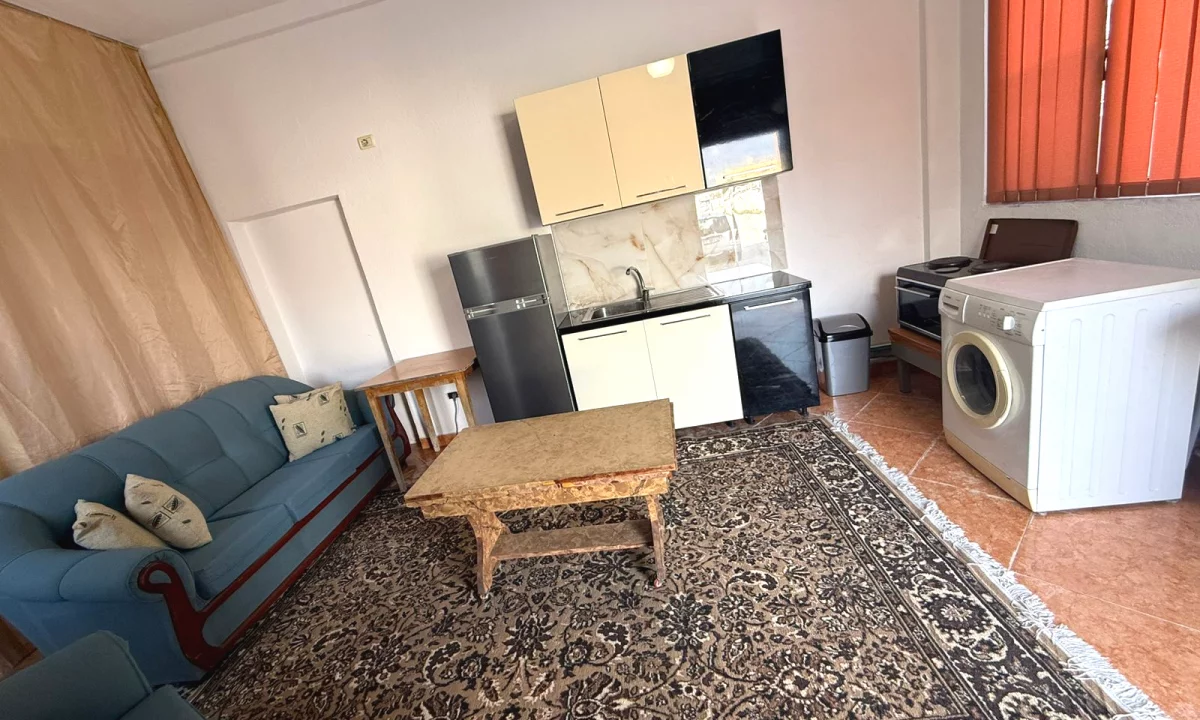 Shtepi me qera Apartament ne Tirane, 1+1, Mobilimi E mobiluar, Pagesa 240  Euro.